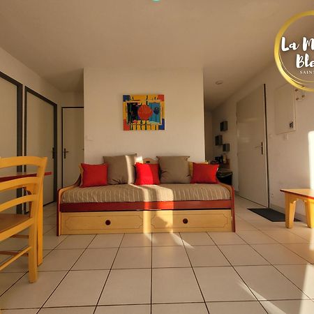 La Maison Bleue, Village Vacances, Piscine, Parking Saint-Geniez-dʼOlt Dış mekan fotoğraf