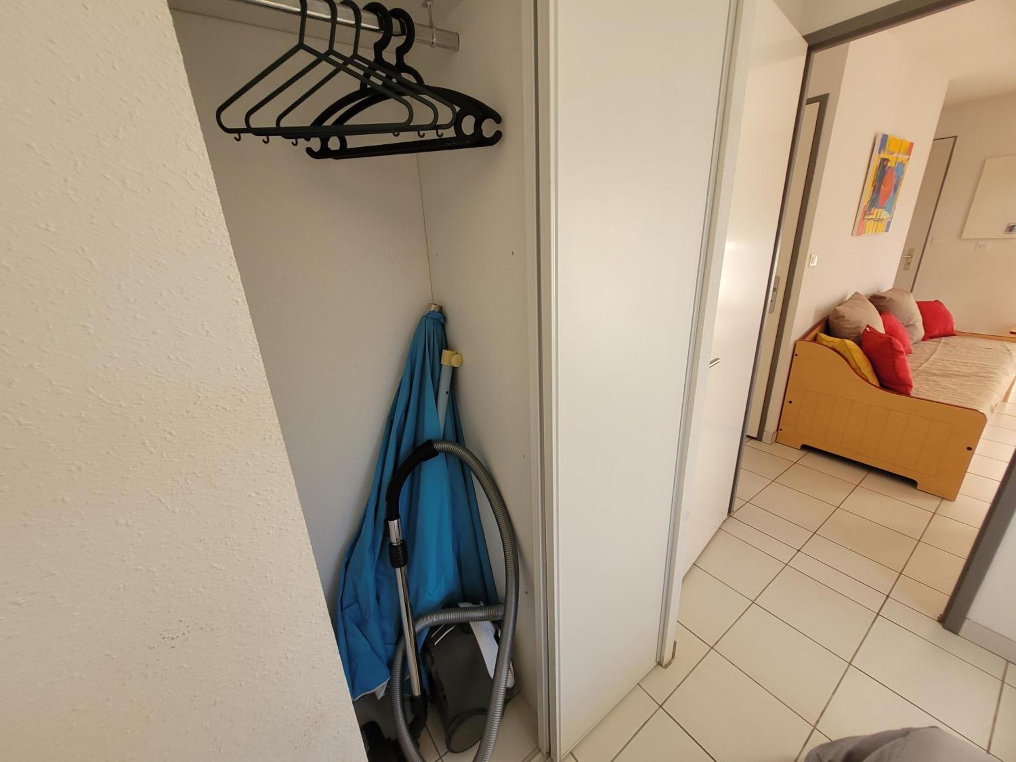 La Maison Bleue, Village Vacances, Piscine, Parking Saint-Geniez-dʼOlt Dış mekan fotoğraf